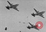 Standbild Air Borne "Operation arktischen Nacht" Thule Grönland, 1956, aus Sekunde 31 historischem Filmmaterial Videoclip 65675046951