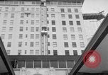 Standbild Das El Cortez Hotel Aufzug aus Glas San Diego California USA, 1956, aus Sekunde 40 historischem Filmmaterial Videoclip 65675046956