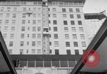 Standbild Das El Cortez Hotel Aufzug aus Glas San Diego California USA, 1956, aus Sekunde 41 historischem Filmmaterial Videoclip 65675046956