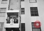 Standbild Das El Cortez Hotel Aufzug aus Glas San Diego California USA, 1956, aus Sekunde 44 historischem Filmmaterial Videoclip 65675046956