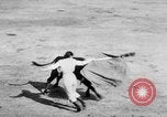 Standbild Stierkampf Kolumbien, 1956, aus Sekunde 11 historischem Filmmaterial Videoclip 65675046959