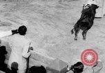 Standbild Stierkampf Kolumbien, 1956, aus Sekunde 21 historischem Filmmaterial Videoclip 65675046959
