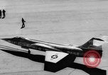 Standbild F-10 Starfighter Jet Palmdale California USA, 1956, aus Sekunde 5 historischem Filmmaterial Videoclip 65675046964
