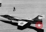 Standbild F-10 Starfighter Jet Palmdale California USA, 1956, aus Sekunde 7 historischem Filmmaterial Videoclip 65675046964