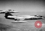 Standbild F-10 Starfighter Jet Palmdale California USA, 1956, aus Sekunde 36 historischem Filmmaterial Videoclip 65675046964