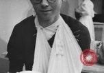 Standbild Jim Garner Hämophilie San Francisco California USA, 1956, aus Sekunde 35 historischem Filmmaterial Videoclip 65675046965