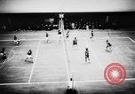 Image Monde Championnat de volley-ball Paris France, 1956, de la seconde 34 séquences d'archives historiques vidéo 65675046973