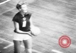 Image Monde Championnat de volley-ball Paris France, 1956, de la seconde 61 séquences d'archives historiques vidéo 65675046973