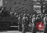 Image Le jour de la VICTOIRE EN EUROPE Weiden Allemagne, 1945, de la seconde 17 séquences d'archives historiques vidéo 65675046984