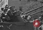 Image Le jour de la VICTOIRE EN EUROPE Weiden Allemagne, 1945, de la seconde 24 séquences d'archives historiques vidéo 65675046984