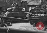 Standbild American 9 Panzerdivision Weiden Deutschland, 1945, aus Sekunde 20 historischem Filmmaterial Videoclip 65675046985