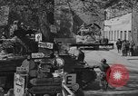 Standbild American 9 Panzerdivision Weiden Deutschland, 1945, aus Sekunde 22 historischem Filmmaterial Videoclip 65675046985