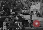 Standbild American 9 Panzerdivision Weiden Deutschland, 1945, aus Sekunde 24 historischem Filmmaterial Videoclip 65675046985