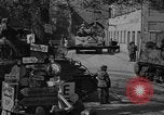 Standbild American 9 Panzerdivision Weiden Deutschland, 1945, aus Sekunde 26 historischem Filmmaterial Videoclip 65675046985