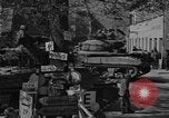 Standbild American 9 Panzerdivision Weiden Deutschland, 1945, aus Sekunde 29 historischem Filmmaterial Videoclip 65675046985