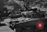 Standbild American 9 Panzerdivision Weiden Deutschland, 1945, aus Sekunde 40 historischem Filmmaterial Videoclip 65675046985
