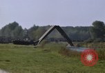 Standbild Schützenpanzer Panzing Deutschland, 1971, aus Sekunde 24 historischem Filmmaterial Videoclip 65675046997