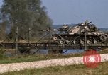 Standbild Schützenpanzer Panzing Deutschland, 1971, aus Sekunde 41 historischem Filmmaterial Videoclip 65675046997