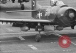 Standbild USS Valley Forge CV-45 Pazifischer Ozean, 1950, aus Sekunde 18 historischem Filmmaterial Videoclip 65675047000