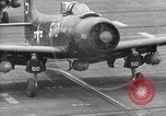 Standbild USS Valley Forge CV-45 Pazifischer Ozean, 1950, aus Sekunde 26 historischem Filmmaterial Videoclip 65675047000