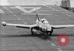 Standbild USS Valley Forge Pazifik, 1950, aus Sekunde 17 historischem Filmmaterial Videoclip 65675047001