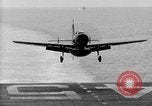 Standbild USS Valley Forge Pazifik, 1950, aus Sekunde 16 historischem Filmmaterial Videoclip 65675047002