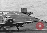Standbild USS Valley Forge Pazifik, 1950, aus Sekunde 27 historischem Filmmaterial Videoclip 65675047002