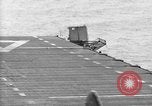 Standbild USS Valley Forge Pazifik, 1950, aus Sekunde 35 historischem Filmmaterial Videoclip 65675047002