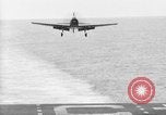 Standbild USS Valley Forge Pazifik, 1950, aus Sekunde 60 historischem Filmmaterial Videoclip 65675047002