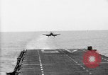 Image USS Valley Forge Océan Pacifique, 1950, de la seconde 4 séquences d'archives historiques vidéo 65675047003
