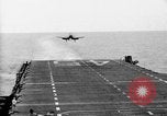 Image USS Valley Forge Océan Pacifique, 1950, de la seconde 31 séquences d'archives historiques vidéo 65675047003