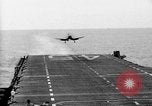 Image USS Valley Forge Océan Pacifique, 1950, de la seconde 32 séquences d'archives historiques vidéo 65675047003