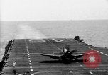 Image USS Valley Forge Océan Pacifique, 1950, de la seconde 39 séquences d'archives historiques vidéo 65675047003