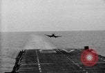 Image USS Valley Forge Océan Pacifique, 1950, de la seconde 60 séquences d'archives historiques vidéo 65675047003