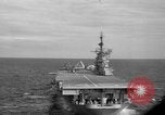 Image USS Valley Forge CV-45 Caraïbes, 1956, de la seconde 20 séquences d'archives historiques vidéo 65675047025