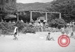 Standbild Crew im Liberty St. Thomas Virgin Islands, 1956, aus Sekunde 37 historischem Filmmaterial Videoclip 65675047027
