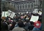 Image réunion de protestation Harrisburg Pennsylvania USA, 1979, de la seconde 10 séquences d'archives historiques vidéo 65675047060