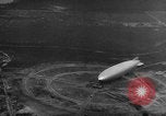 Immagine di Hindenburg Zeppelin Lakehurst New Jersey USA, 1936, secondo 49 filmato di repertorio 65675047068