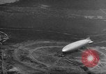 Immagine di Hindenburg Zeppelin Lakehurst New Jersey USA, 1936, secondo 54 filmato di repertorio 65675047068