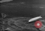 Immagine di Hindenburg Zeppelin Lakehurst New Jersey USA, 1936, secondo 57 filmato di repertorio 65675047068
