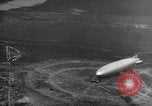 Immagine di Hindenburg Zeppelin Lakehurst New Jersey USA, 1936, secondo 58 filmato di repertorio 65675047068