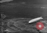 Immagine di Hindenburg Zeppelin Lakehurst New Jersey USA, 1936, secondo 59 filmato di repertorio 65675047068