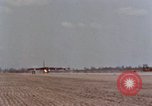 Standbild b-52 Stratofortress Bomber Ankunft am U-Tapao Air Base Thailand, 1967, aus Sekunde 12 historischem Filmmaterial Videoclip 65675047098