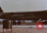 Standbild b-52 Stratofortress Bomber Ankunft am U-Tapao Air Base Thailand, 1967, aus Sekunde 28 historischem Filmmaterial Videoclip 65675047098