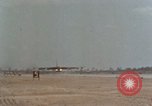 Standbild b-52 Stratofortress Bomber Ankunft am U-Tapao Air Base Thailand, 1967, aus Sekunde 46 historischem Filmmaterial Videoclip 65675047098