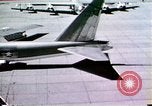 Standbild B-52-Bomber Nebraska United States USA, 1960, aus Sekunde 12 historischem Filmmaterial Videoclip 65675047103