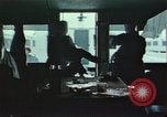 Standbild Strategic Air Command B-47 Bomber Besatzungen reagieren auf eine Warnung Nebraska United States USA, 1960, aus Sekunde 12 historischem Filmmaterial Videoclip 65675047105