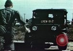 Standbild Strategic Air Command B-47 Bomber Besatzungen reagieren auf eine Warnung Nebraska United States USA, 1960, aus Sekunde 20 historischem Filmmaterial Videoclip 65675047105