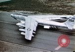 Standbild Strategic Air Command B-47 Bomber Besatzungen reagieren auf eine Warnung Nebraska United States USA, 1960, aus Sekunde 37 historischem Filmmaterial Videoclip 65675047105
