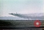 Standbild Strategic Air Command B-47 Bomber Besatzungen reagieren auf eine Warnung Nebraska United States USA, 1960, aus Sekunde 52 historischem Filmmaterial Videoclip 65675047105